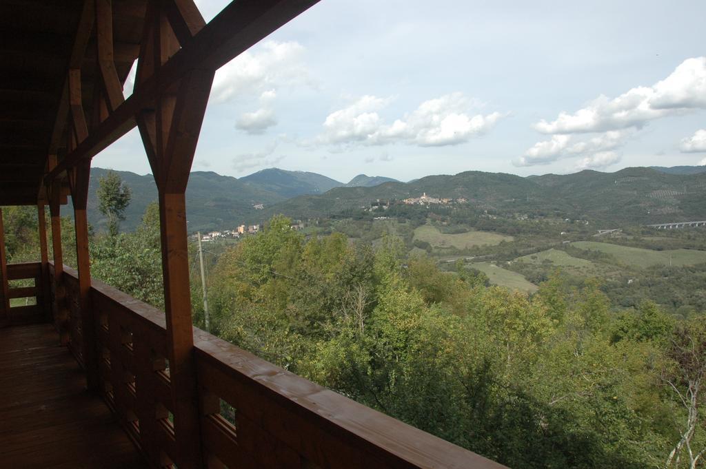Chalet Dei Parchi Panzió Saracinesco Kültér fotó