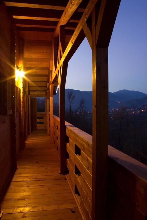 Chalet Dei Parchi Panzió Saracinesco Kültér fotó