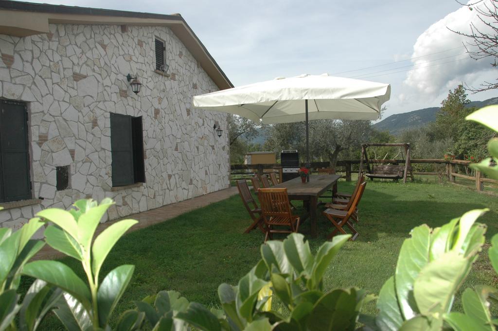 Chalet Dei Parchi Panzió Saracinesco Kültér fotó